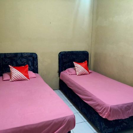 Oyo 90041 Hotel Sinar Lumayan Syariah Balikpapan  Exteriér fotografie