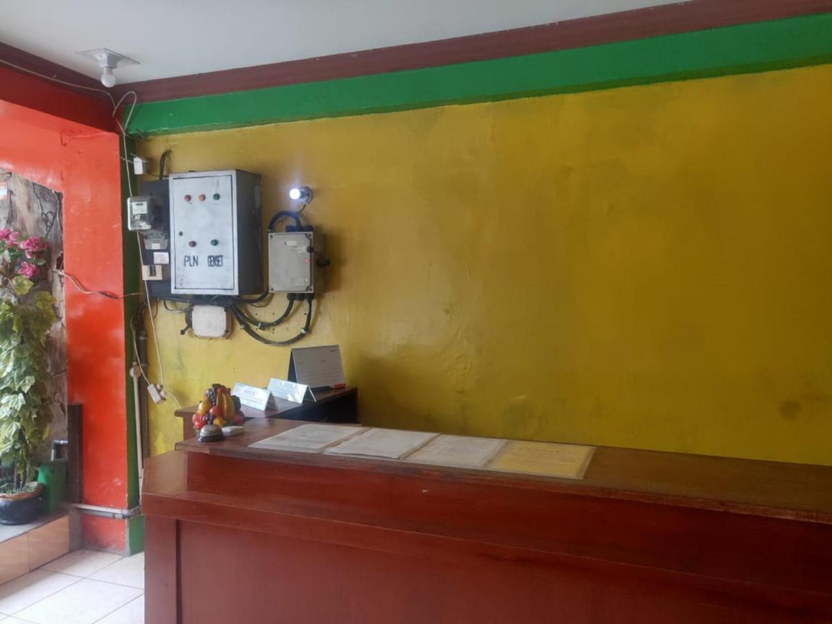 Oyo 90041 Hotel Sinar Lumayan Syariah Balikpapan  Exteriér fotografie
