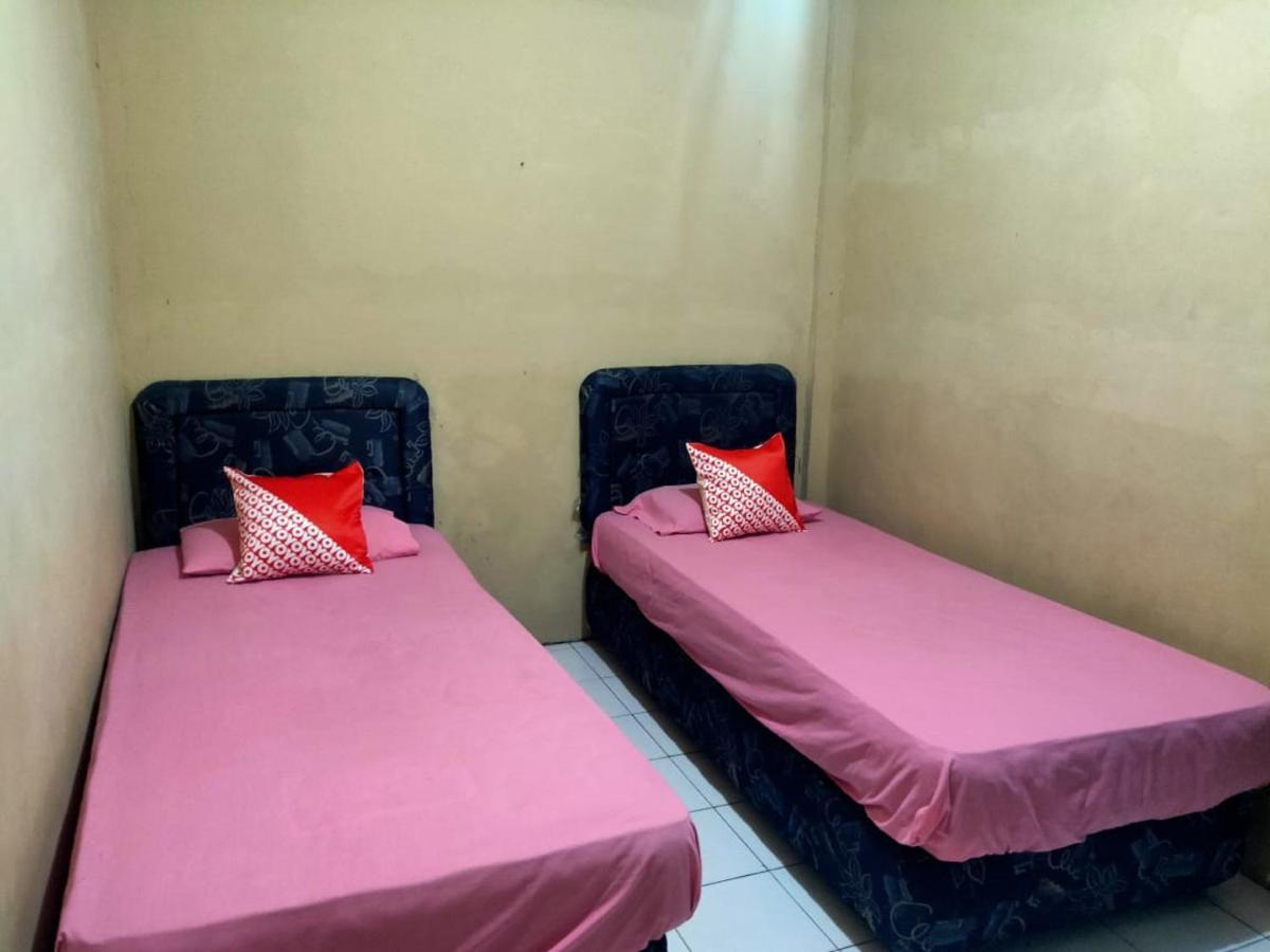 Oyo 90041 Hotel Sinar Lumayan Syariah Balikpapan  Exteriér fotografie